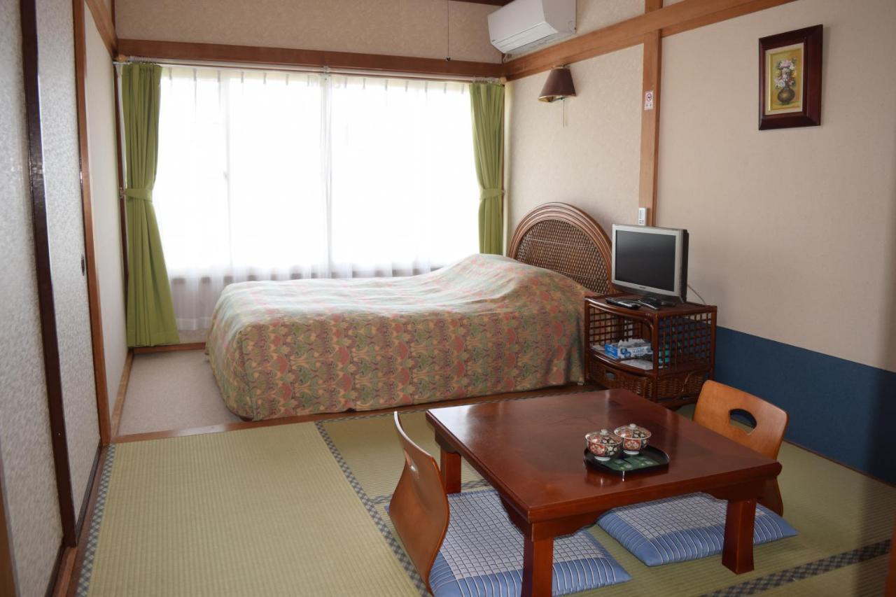 เพนชั่น เซิร์ฟ ไรเดอร์ Hotel นิชิอิซุ ภายนอก รูปภาพ
